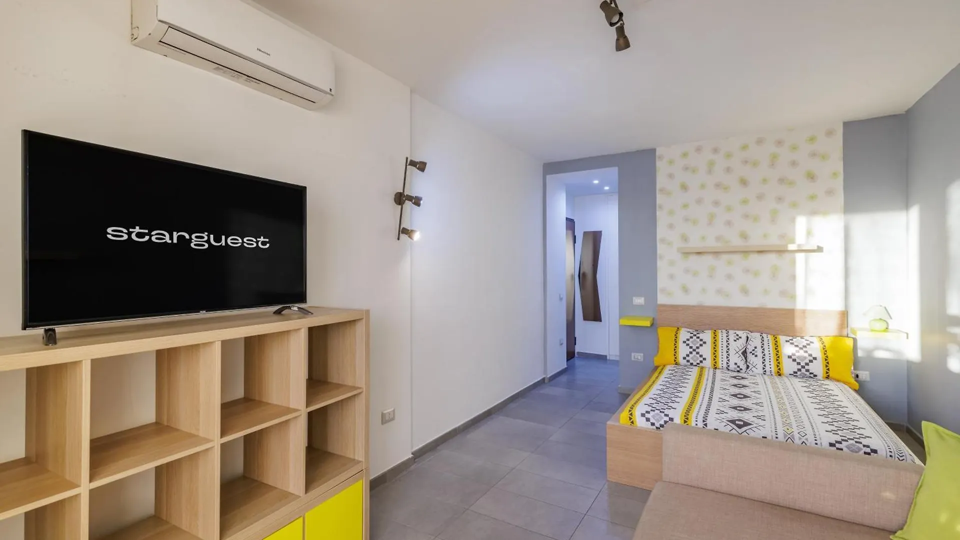 Apartament Hako Neapol 0*,  Włochy